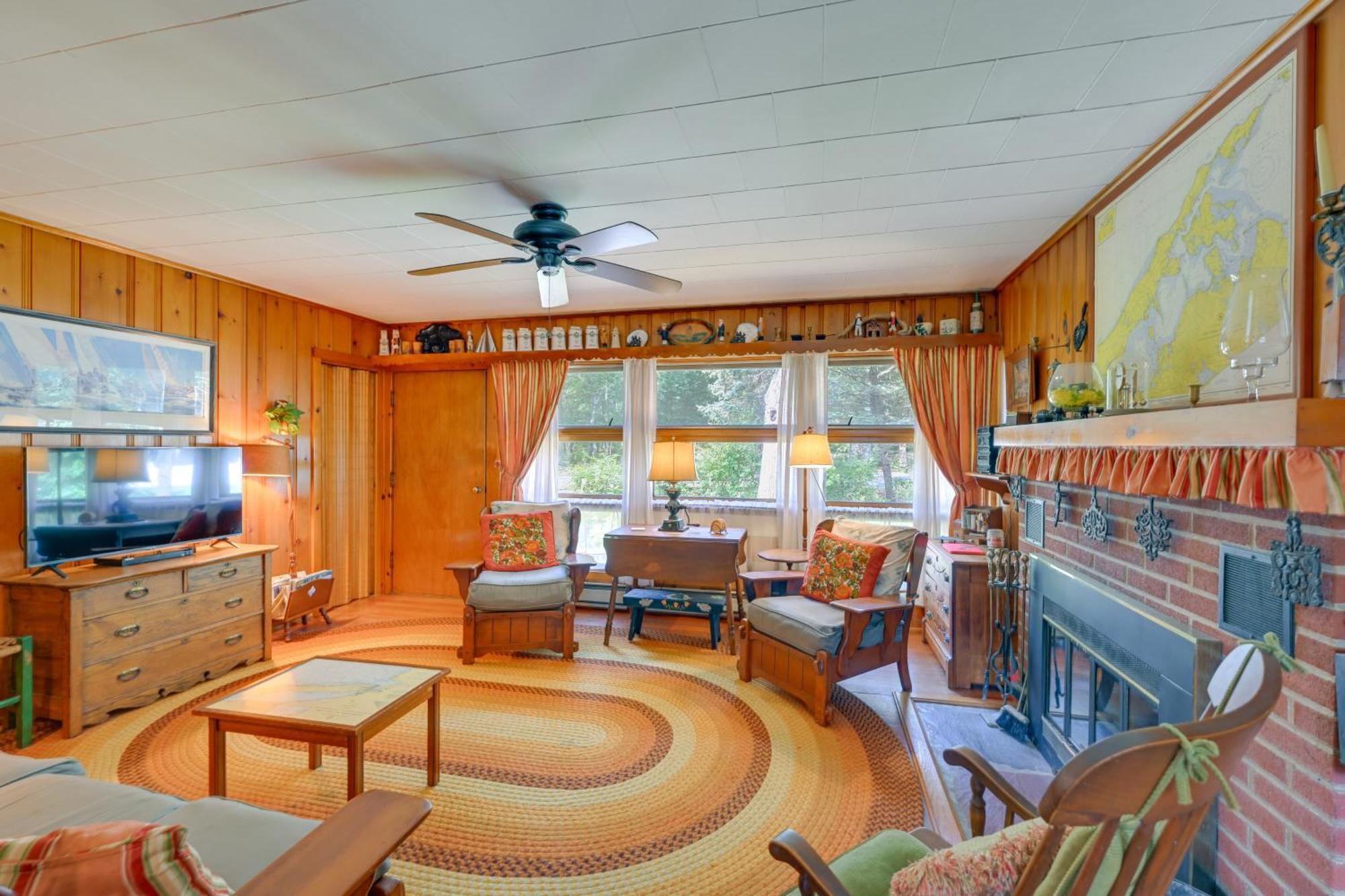 Home In Long Island Wine Country - Walk To Beach! Cutchogue المظهر الخارجي الصورة