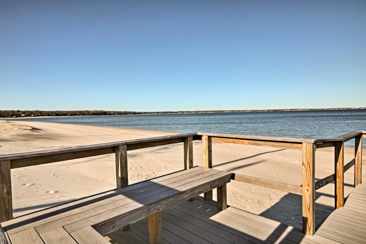 Home In Long Island Wine Country - Walk To Beach! Cutchogue المظهر الخارجي الصورة